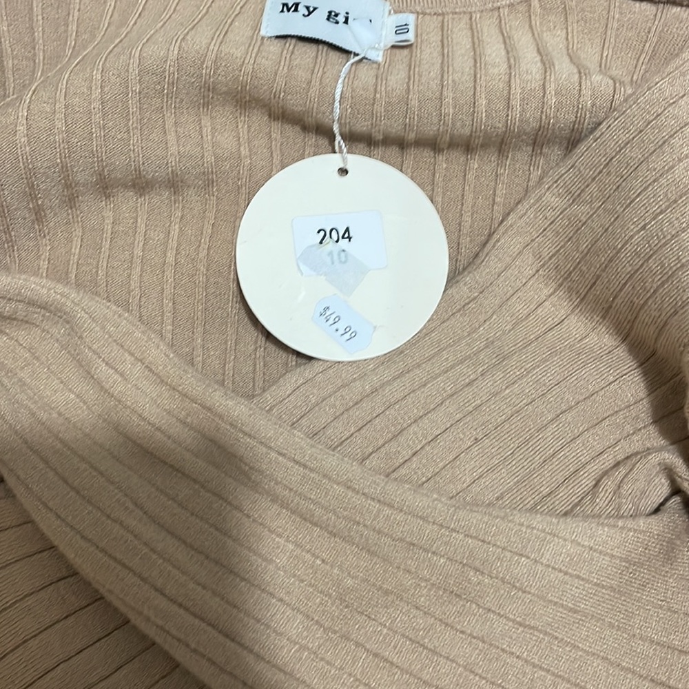 Long beige dress - Picture 5 of 5